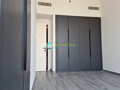 Spacious 2BHK | Pay In 4 Chqs | Unbeatable Location