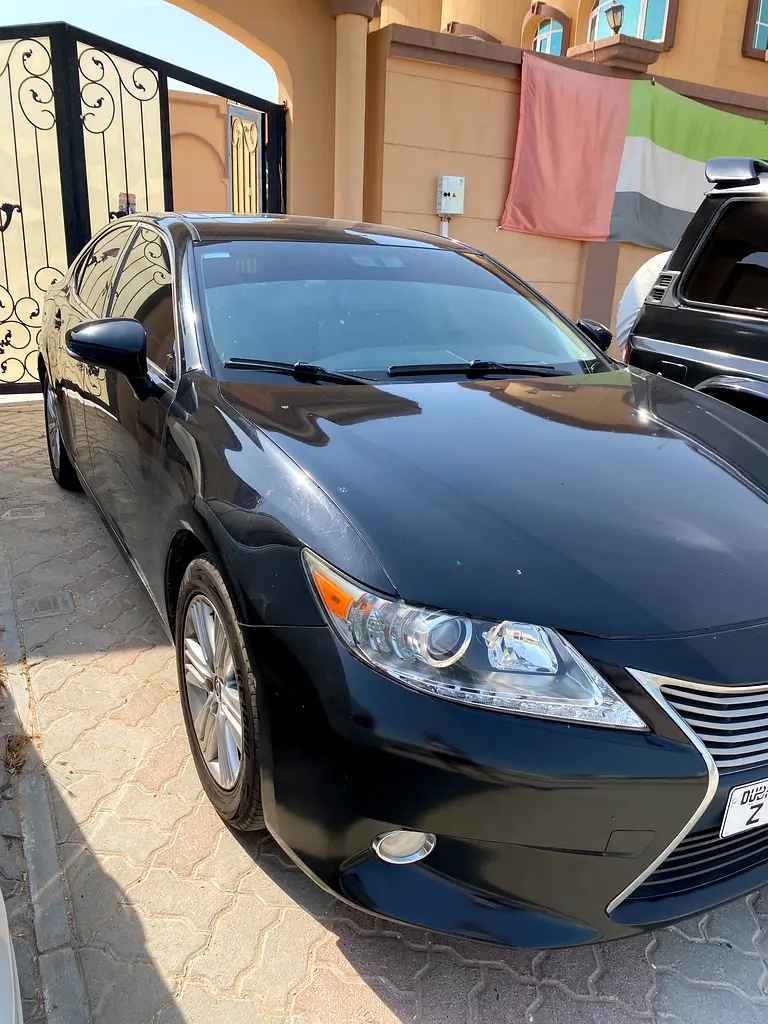 Lexus ES-Series 2015 — photo 1 of 12