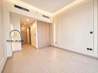 LUXURY STUDIO | UNFURNISHED | BRIGHT & SPACIOUS
