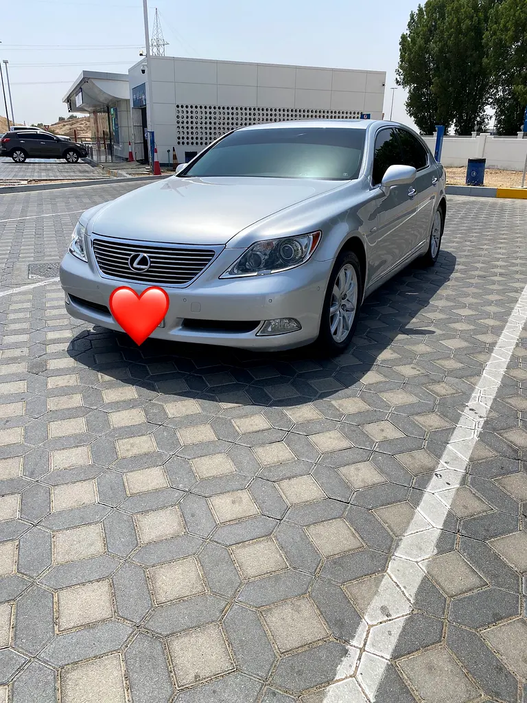 Lexus LS-Series 2007 — photo 1 of 7