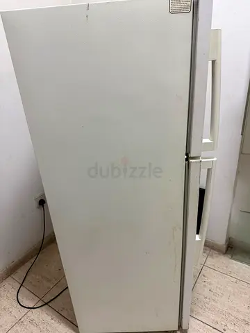 ثلاجة