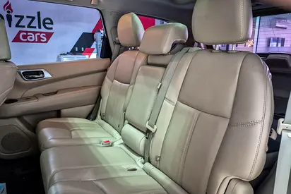 2016 Nissan PATHFINDER 照片 12