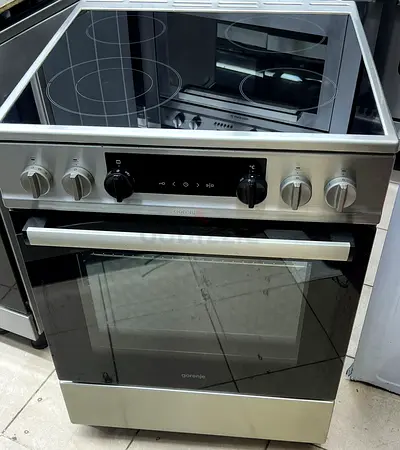 Gorenje  brand 4 burner  electric cooker like new condition perfect working
