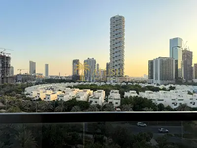 شقة بغرفة نوم واحدة | RMT Residence JVC | إطلالة على وسط المدينة