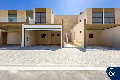 Elie Saab | Vacant on Transfer | 4 Bed + Maid