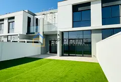 Elegant 3BR+M Type A Townhouse - Park Facing
