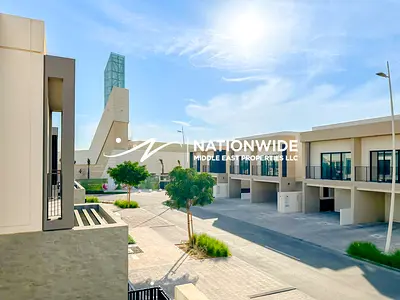Spacious 2BR TH | Stylish Layout | Top Facilities