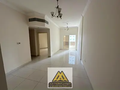 موقع حيوي ومميز | قريب من جميع الخدمات والمرافق | مساحة واسعة ومريحة | بلكونة بإطلالة جيدة | سهولة الوصول إلى طريق الشيخ محمد بن زايد | سهولة التنقل