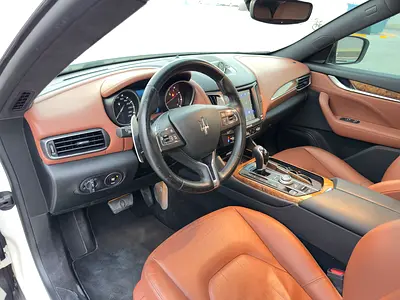 صورة 9 لـ 2016 Maserati LEVANTE