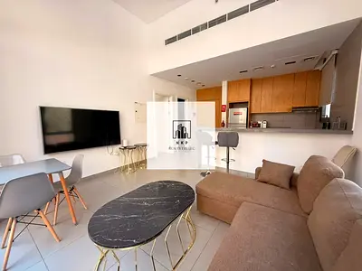 Modern 1 bedroom with private in community