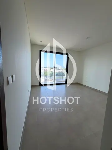 Hot Deal | Semi-furnished | Single Row | Vacant