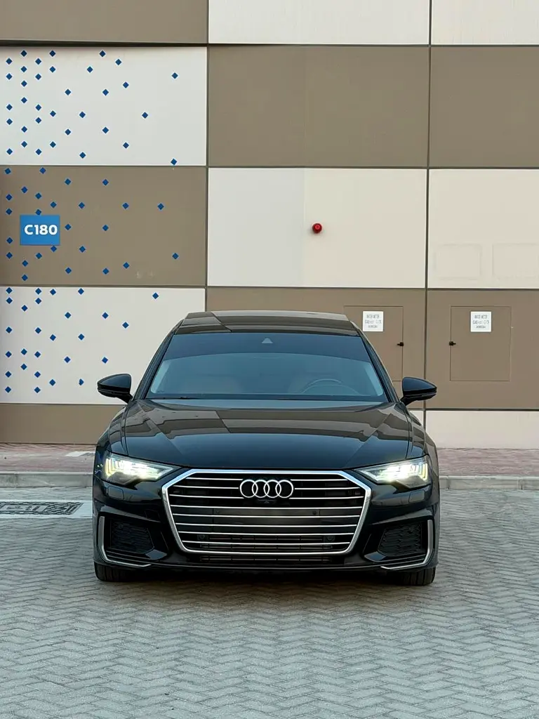 Audi A6 2020 — photo 1 of 14