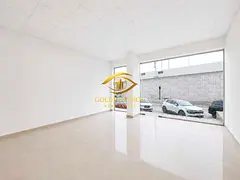 Spacious Retail Shop | 880 Sq. Ft. | Flexible Layout