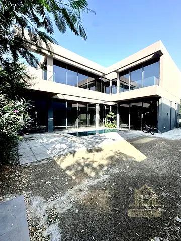 Brandnew Levish Specious 4BR Townhouse Modern Design with Pool in Gated Community with all Amenities