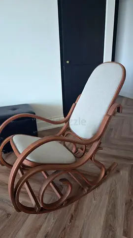 Rocking chair. Classic 700AED