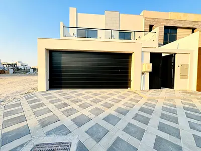 Luxury BRAND NEW VILLA 4bhk with balcony maid room guest room