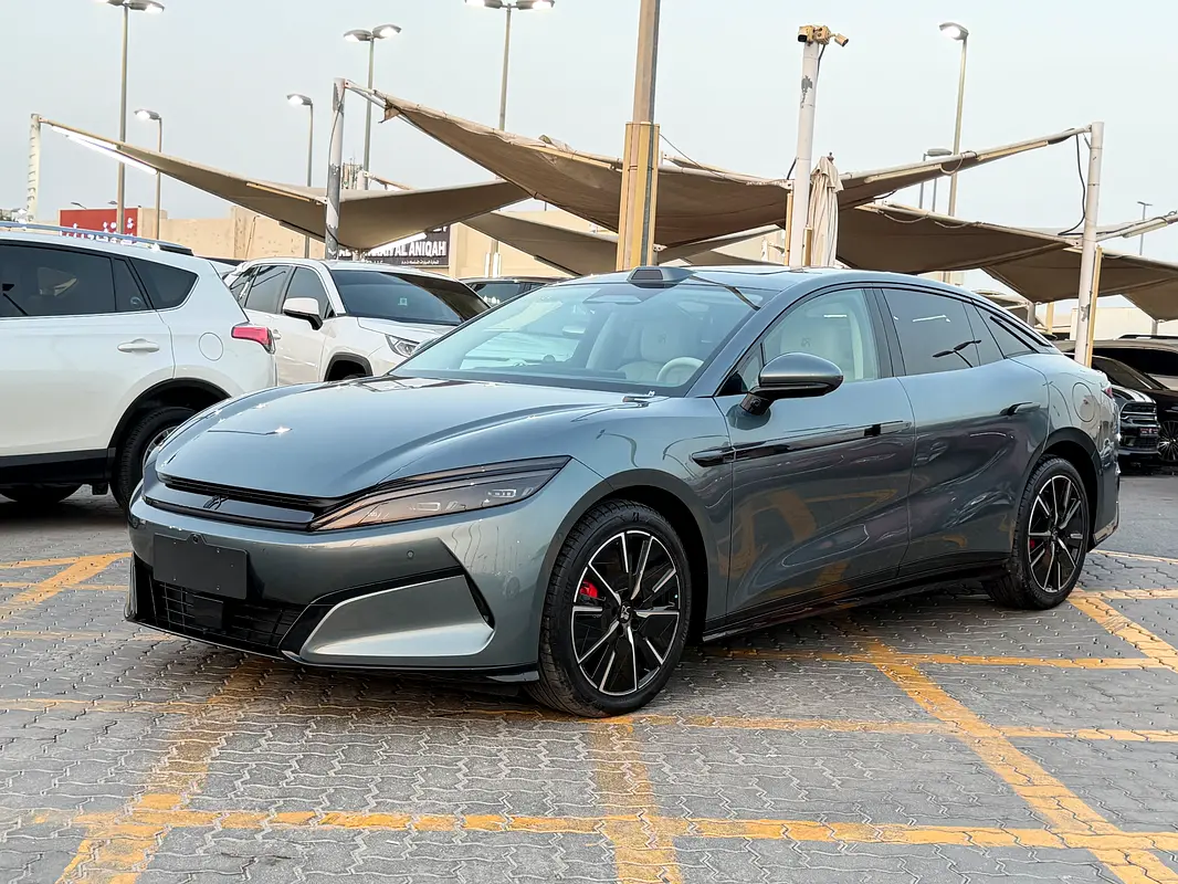 BYD HAN 2025 — photo 1 of 16
