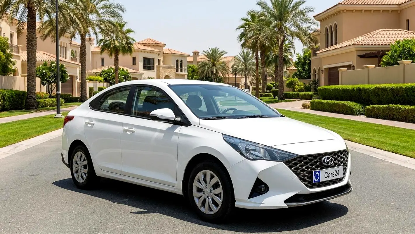 Hyundai Accent 2022 — photo 1 of 12