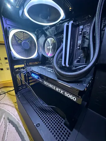 [Gaming PC] NEW RTX 5060 / i7 - PC