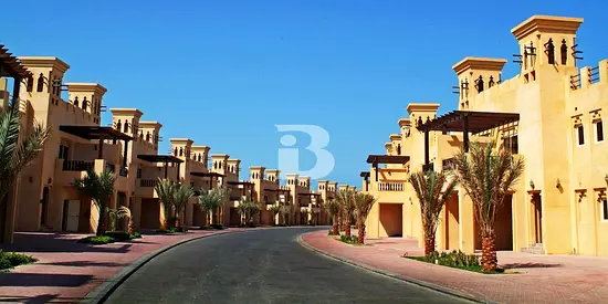 Elegant 4BR | Golf & Lagoon View | Prime Location