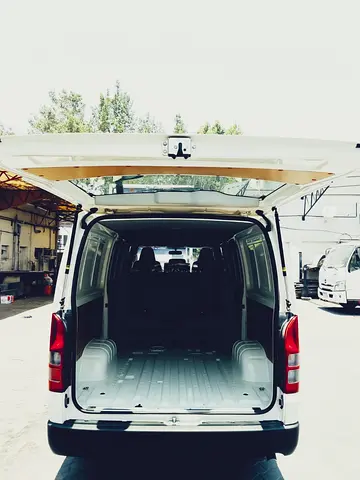 2026 Toyota HIACE 照片 8