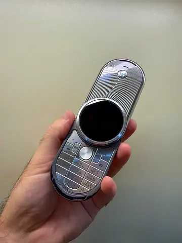 Motorola Aura