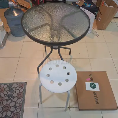 Garden table with 2 chairs