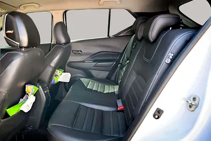 2022 Nissan KICKS — миниатюра 11