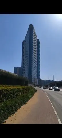 For Sale – 2-Bedroom Apartment in Concord Tower