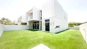 End Unit | Vacant | Prime Location