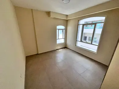 First occupancy building - Sea view - Central gas - Largest spaces - Families only - Highest quality finishes - Central air conditioning - Free parkin