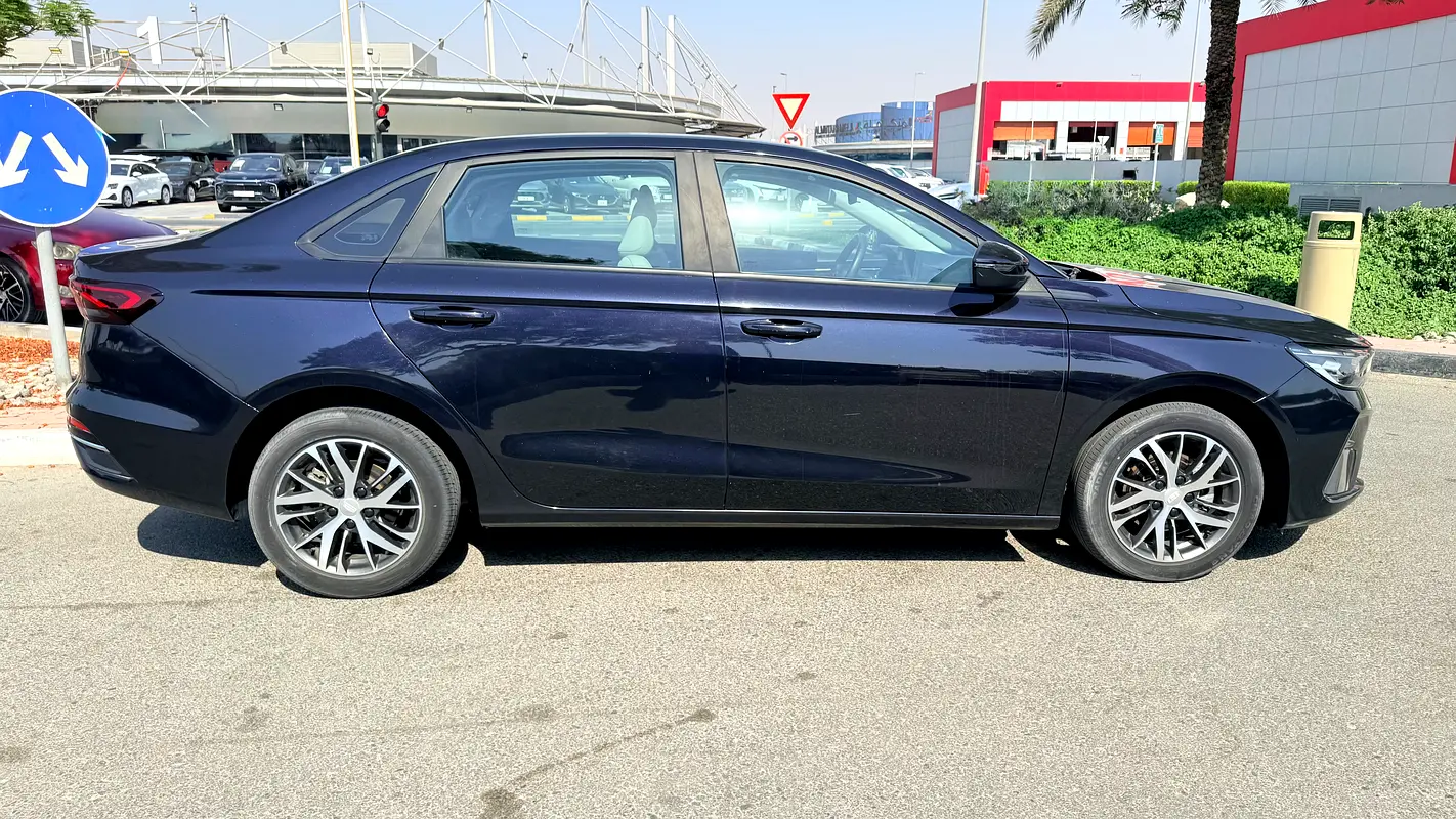 Geely Emgrand 2024