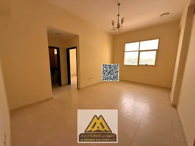 شقة عائلية مميزة بموقع حيوي في الجرف 2 مع تكييف مركزي وصيانة على المالك ومطبخ مغلق بالقرب من جميع الخدمات والمرافق الأساسية