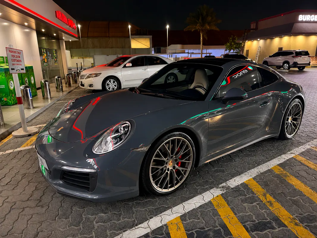 Porsche 911 2017 — photo 1 of 10