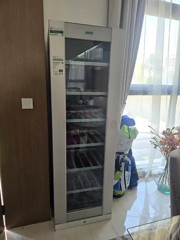 Gaggnue wine fridge dual temperature 220 bottles slightly used