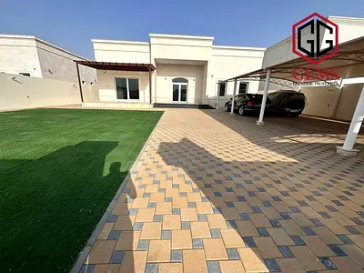 LUXURY VILLA | GROUND FLOOR ONLY | LUSH GARDEN