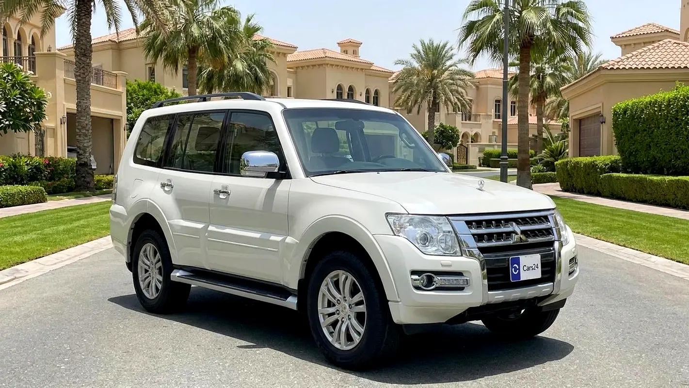 Mitsubishi Pajero 2020 — photo 1 of 13
