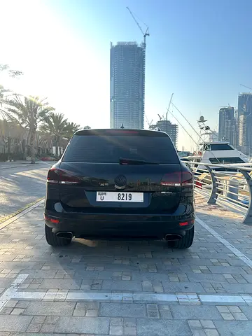 Sport Modified Unique Volkswagen Touareg 2016 SE | GCC Specs | Low Mileage | Excellent Condition