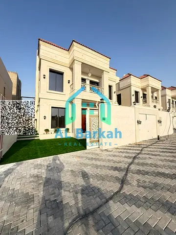 فيلا فاخرة مفروشة بالكامل للبيع في الحليو – عجمان