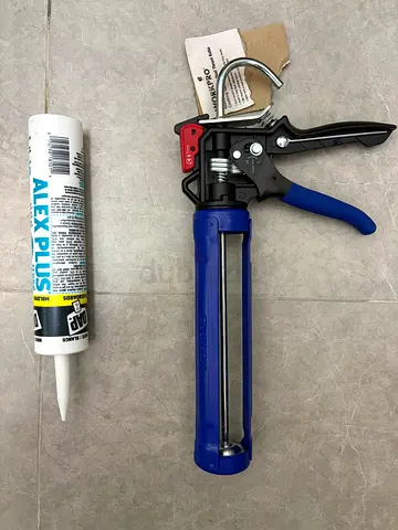 Caulking Gun