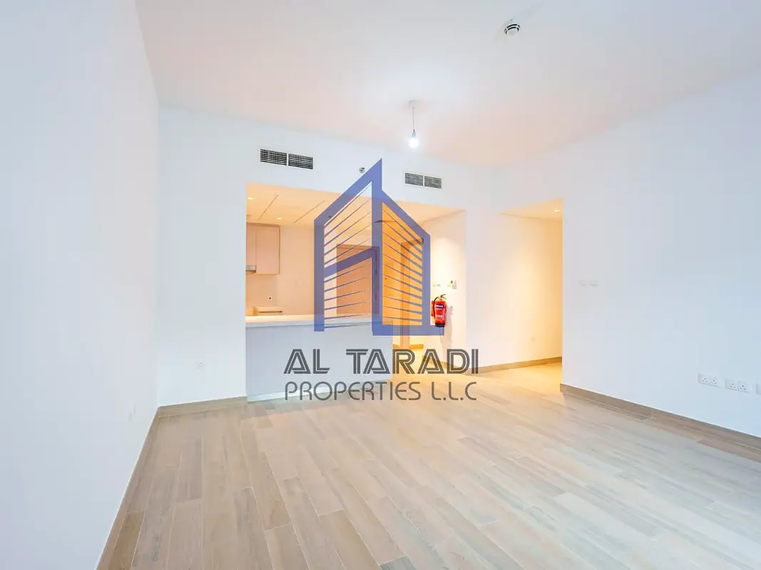 Ready To Move | Prime Location | Community Living