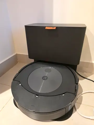 iRobot Roomba robot vacuum with charging dock - good working condition - negotiable price