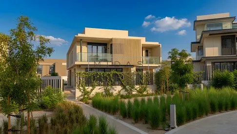 Massive Plot | Type C1 | With Pool