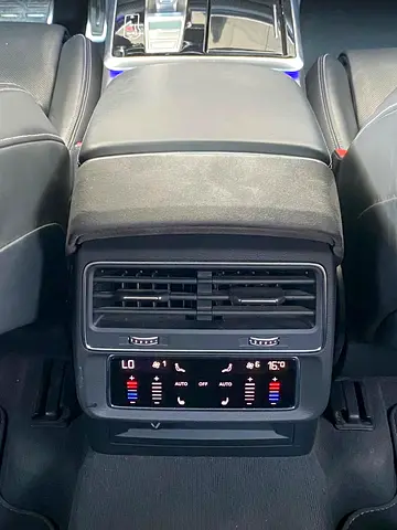 2023 AUDI RS Q8 照片 15