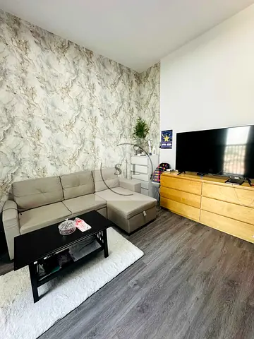 Investment Opportunity | Higher Floor | Renovated Studio