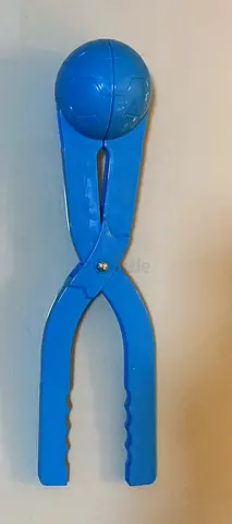 Blue Plastic Snowball Maker Toy
