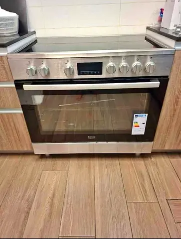Beko cooker electric 90x60cm for sale