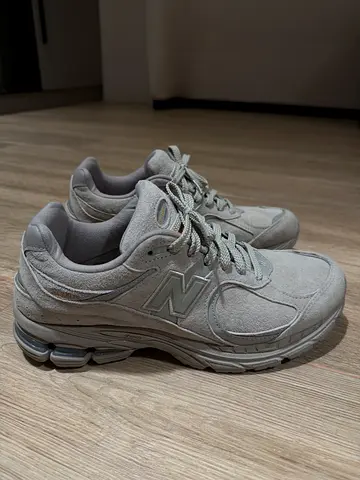 Light grey New Balance sneakers, barely used, size EU:44 - UK:9.5