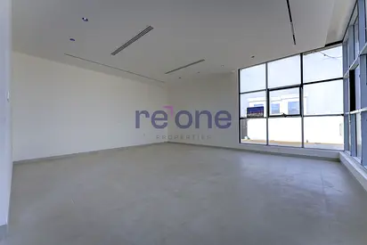 Modern 5BR Corner Villa | Brand New | Spacious