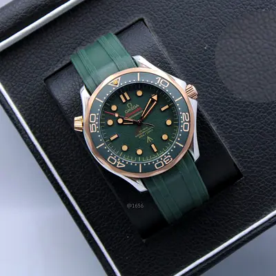Omega Seamaster Diver Green Dial Mens Watch